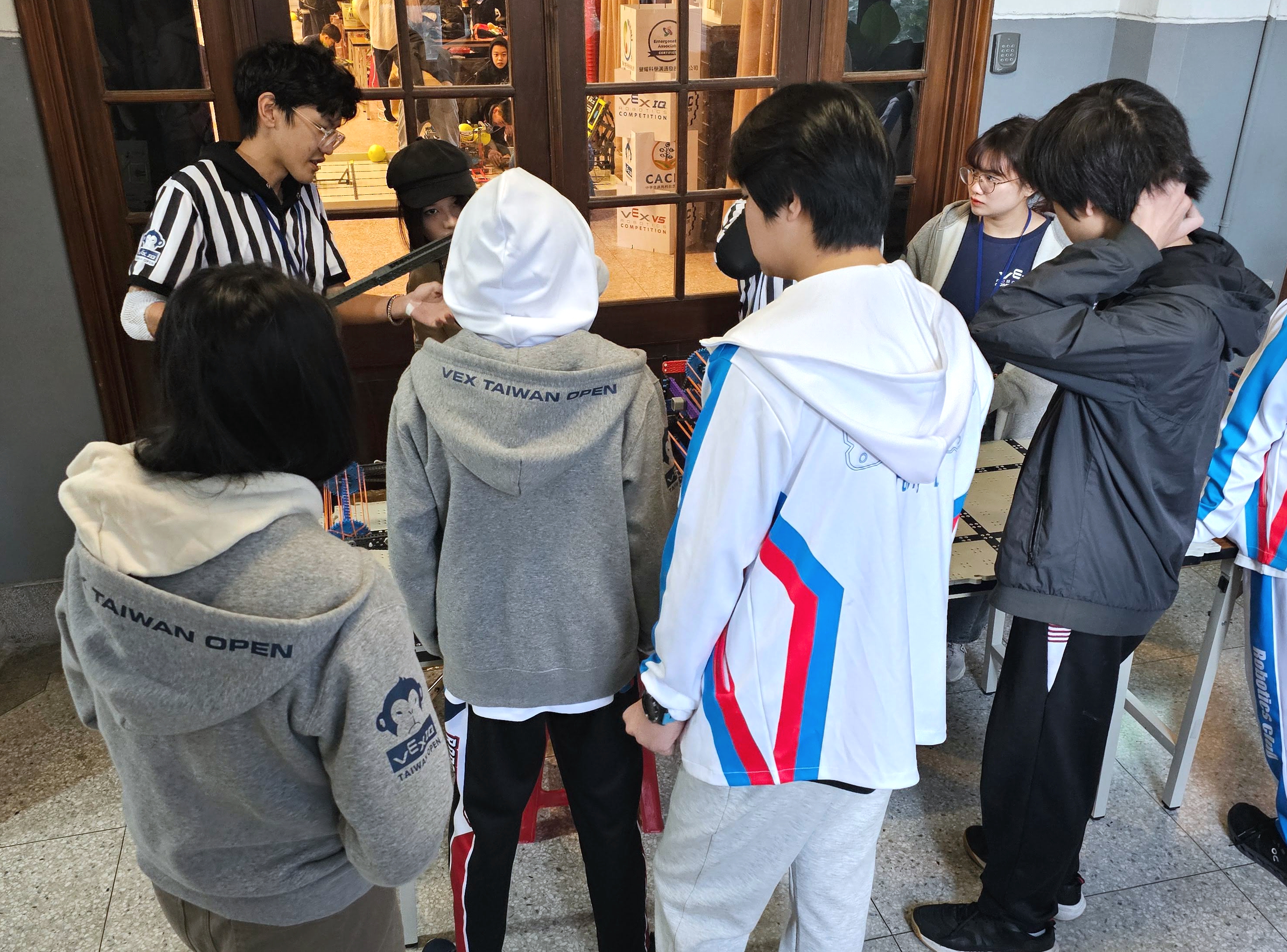 關於 VEX，我常被家長們問到的一些問題？以及為什麼我們連續學這麼多年？